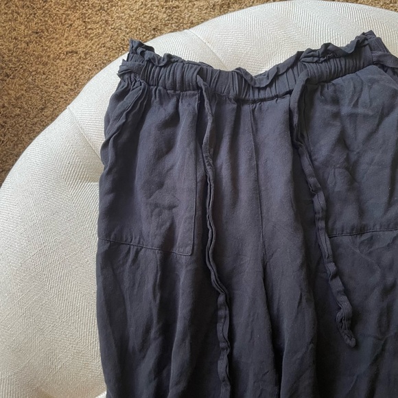 Light capris - Picture 3 of 4